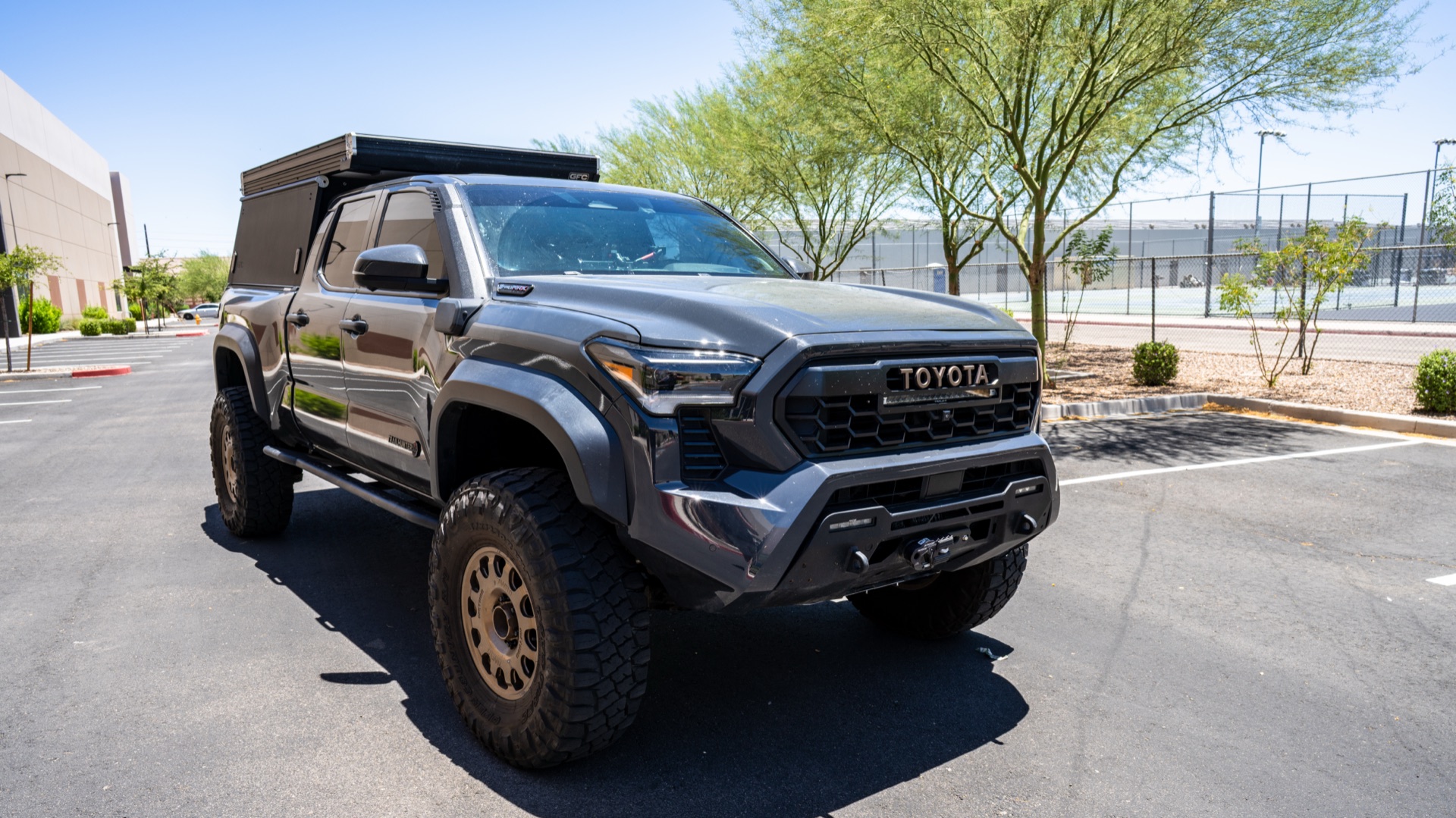 Portal Hunter back on the ground outside SDHQ with the full Live Valve system installed — photo: SDHQ Off Road