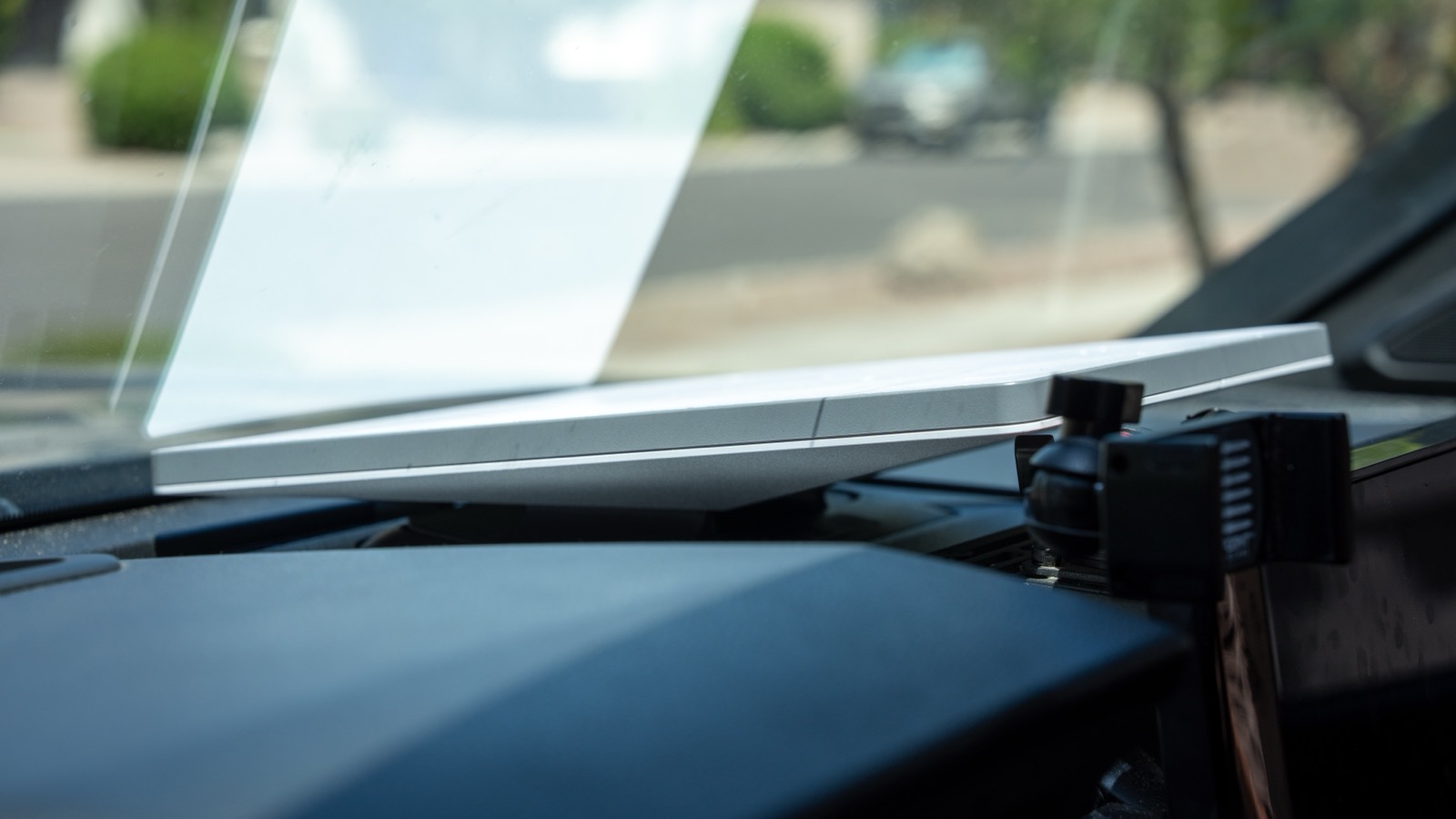 Broken Rover Starlink Mini Dashboard Mount