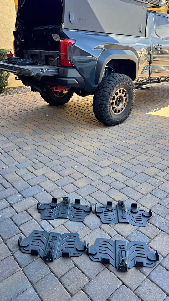 ROAM 128L Rugged Mounts